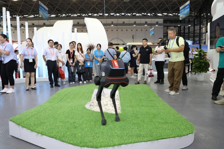 1840661976057987073.jpg 1840661976057987073.jpg